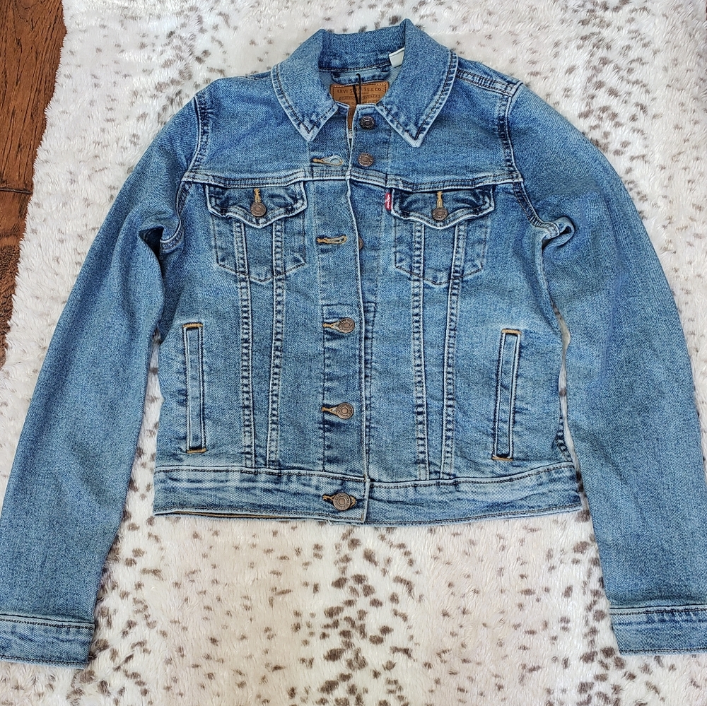 NWT Levi's Women's Original Trucker Jacket